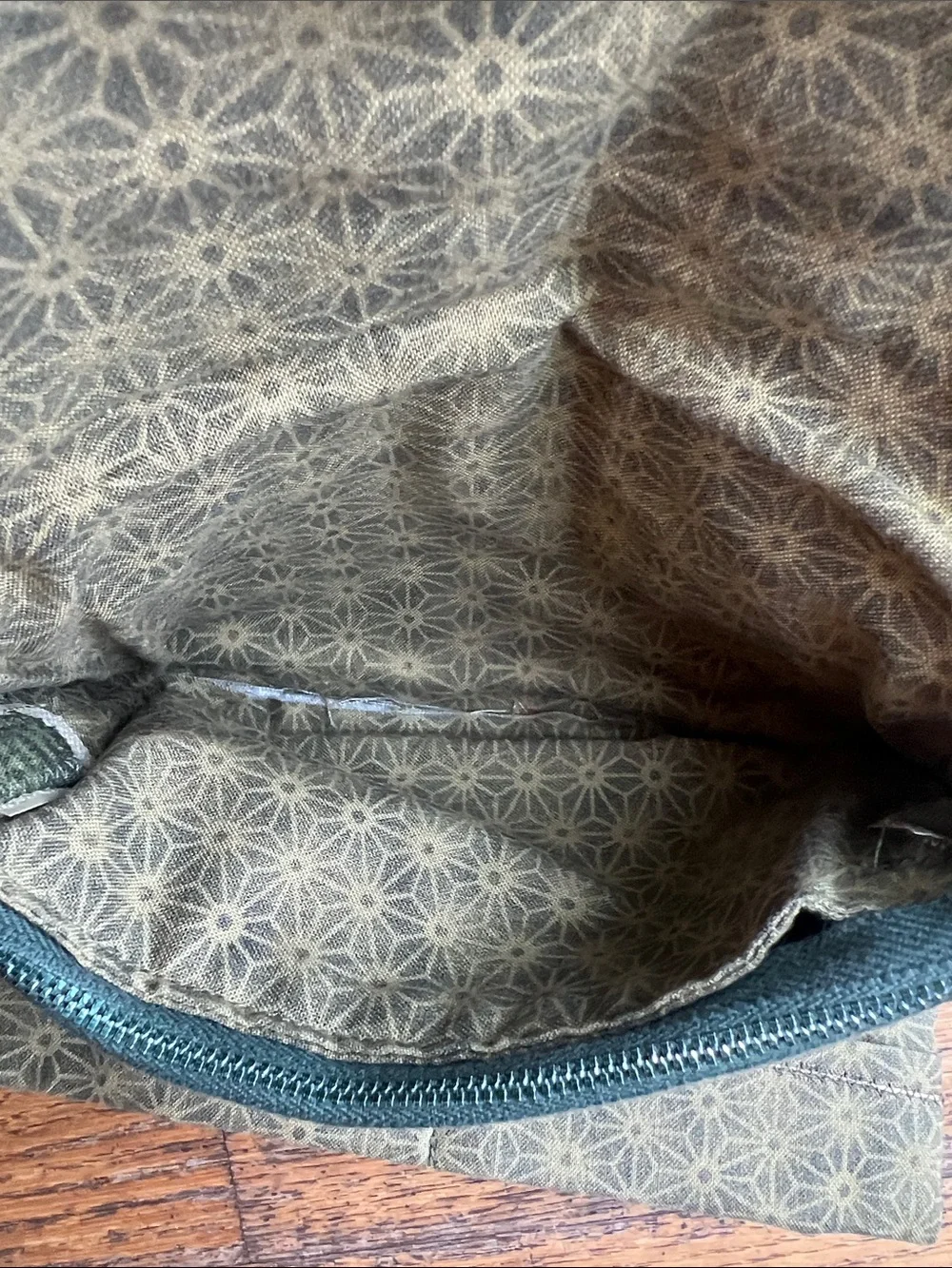 Olive earthy fern Patterned Fold-Over Wallet Clutch - Unbranded